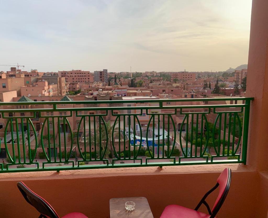 Appartement Perle Rare Au Centre De Marrakech Маракеш Екстериор снимка